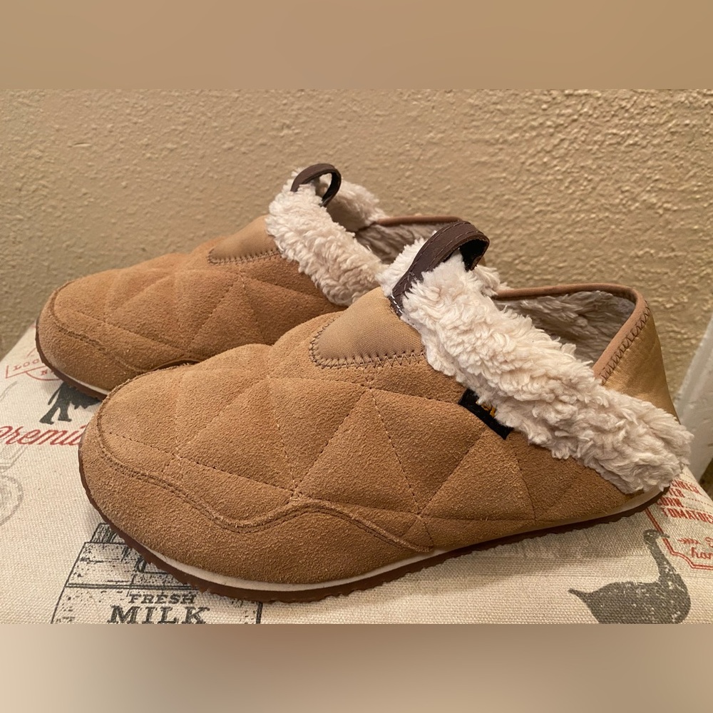 Teva Tan Quilted ReMEBER SlipOns